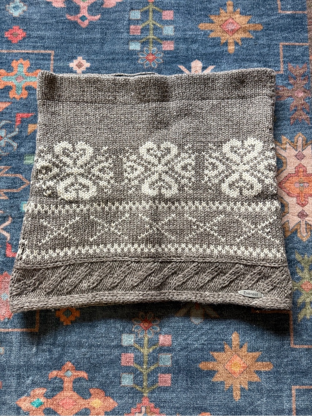 Everest Women's Gray Fair Isle Knit Cowl